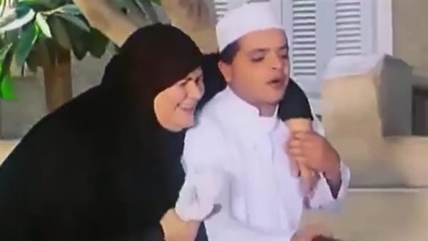 محمد هنيدي ومنحة