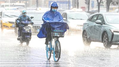 بسبب العواصف.. الصين ترفع حالة الاستعداد وتحذر المواطنين