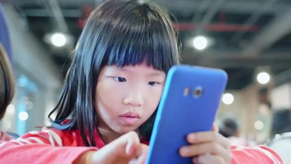 استخدام الشاشة الإلكترونية