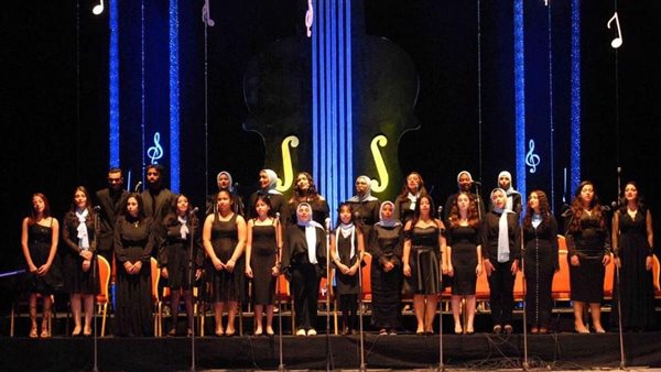 طلاب فصل الغناء العربى