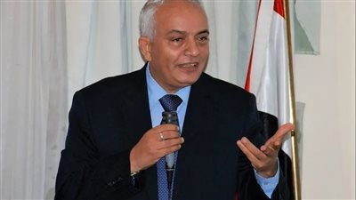 التوزيع بعيدًا عن التخصص.. أزمة جديدة تواجه الناجحين في مسابقة 30 ألف معلم