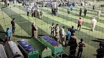 أهالي سنتماي بالدقهلية يستعدون لاستقبال جثامين ضحايا حادث كفر شكر 