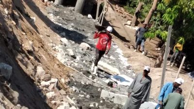 تواصل أعمال مشروعات رصف شوارع رئيسية وتطوير الكورنيش بديرمواس بالمنيا 