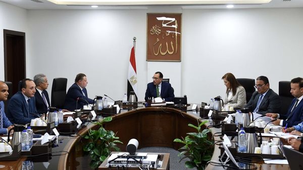 اجتماع الدكتور مصطفى