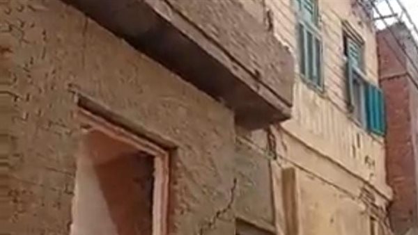 ازالة 3 منازل ايلة