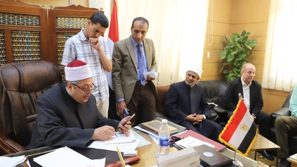 الدكتور أيمن عبد