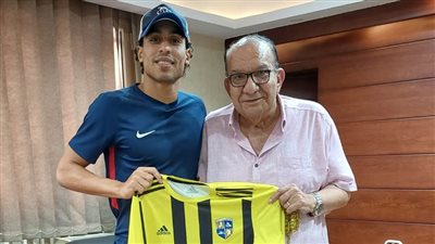 الصفقة الثالثة.. المقاولون العرب يضم عمرو مرعي لمدة 3 مواسم