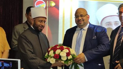 أسامة الأزهري: سيدنا النبي أمر بإطعام الطعام على الإطلاق.. ولن يكون هناك تدين صحيح وبيننا إنسان جائع