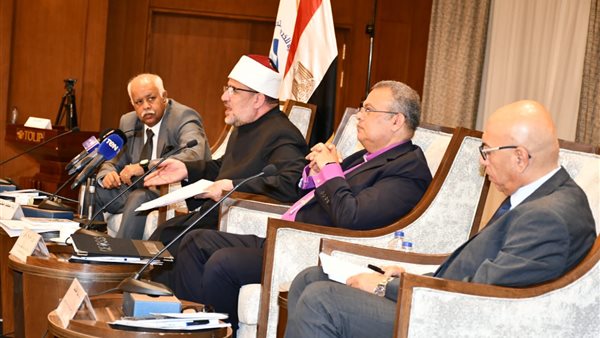 الدكتور مختار وزير