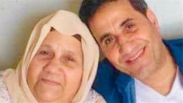 أحمد شيبة ووالدته