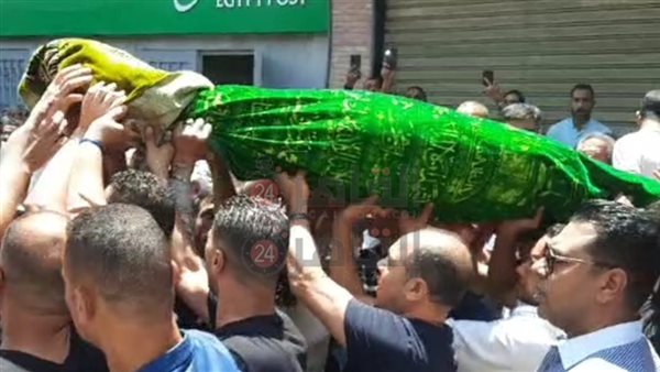 جنازة والدة أحمد