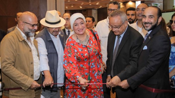 افتتاح المعرض