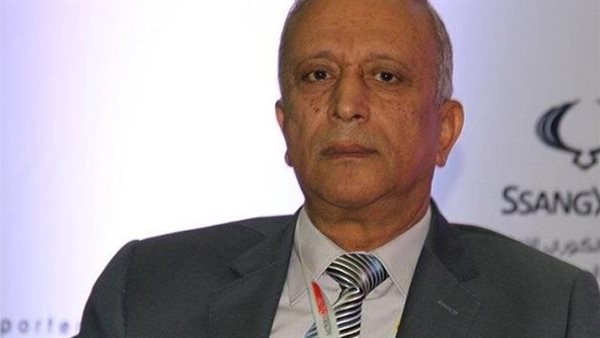 حسين مصطفى رئيس رابطة