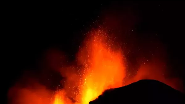 بركان جبل إتنا 