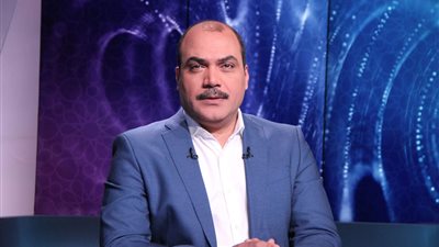 محمد الباز: “استخدمت تعبيرًا غير لائق مع نجيب ساويرس وله حق عندي”