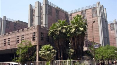 جامعة القاهرة تقرر تخصيص قصر العيني الفرنساوي كمستشفى للعزل