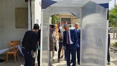 طلاب هندسة جنوب الوادي يصممون بوابة تعقييم إلكترونية للحد من انتشار كورونا (صور)