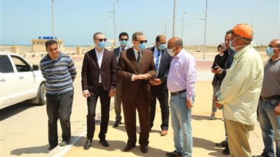 محافظ كفر الشيخ يتفقد إغلاق شواطئ مدينة بلطيم والتأكد من منع التجمعات