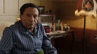 أحداث مسلسل فلانتينو الحلقة 2.. دلال عبد العزيز تفتح الحرب على مدارس بهاء فتحي (صور)