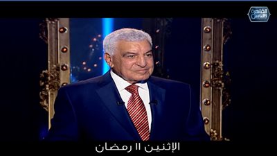 زاهي حواس لشيخ الحارة: “رجعنا 6 آلاف قطعة أثرية بالدراع والجواسيس علشان مافيش قانون”