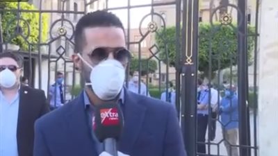 محمد رمضان يُعلق على توزيعه كمامات في مستشفى العجوزة للحد من فيروس كورونا (فيديو)