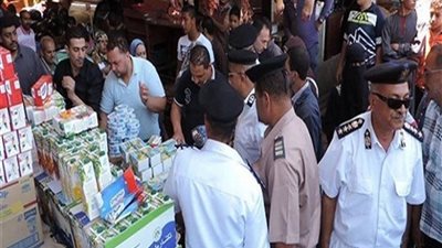 ضبط 4 أشخاص بالبساتين انتحلوا صفة مفتشي تموين للاستيلاء على مبالغ مالية من أصحاب المحال