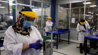 الحكومة: التعاقد مع شركات لتوريد المستلزمات والأجهزة الطبية لمواجهة كورونا