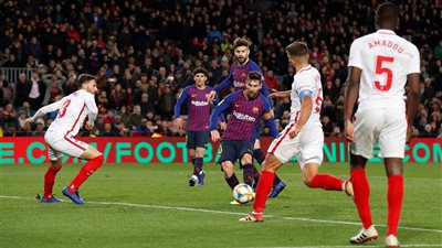 هل ينتقل راكيتيتش إلى أشبيلية في الصيف المقبل؟