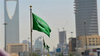 السعودية ترفع ضريبة القيمة المضافة لثلاث أضعاف.. وتوقف بدل غلاء المعيشة