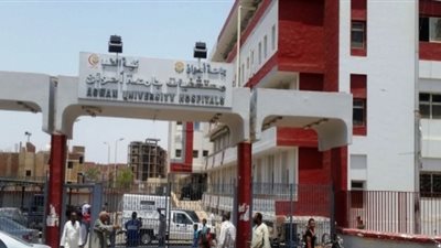 ارتفاع إصابات الطاقم الطبي في مستشفى أسوان الجامعي بفيروس كورونا إلى 20 حالة