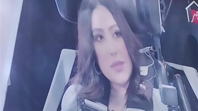 رامز جلال عن بوسي: خلعت من مصر عشان عليها قضايا من جوزها (صورة)