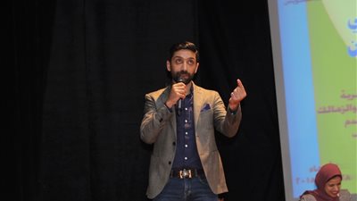 إسلام الشاطر يعلق على أزمة نادي القرن بهذه الطريقة