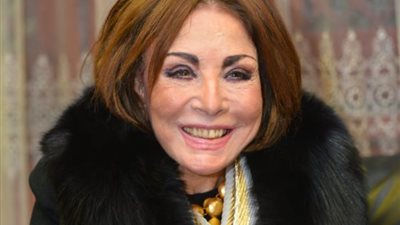 لبنى عبد العزيز لـ”القاهرة 24″: “أعشق الأطلال وأرقص مع الأفلام الهندي”