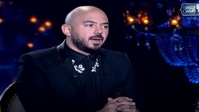 محمود العسيلي عن زواجه للمرة الثالثة: “اتجوزت عشان في حب مش طفاسة”