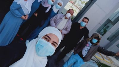 مستشفى عزل أبو خليفة تمنع الإجازات للعاملين والأطباء في عيد الفطر