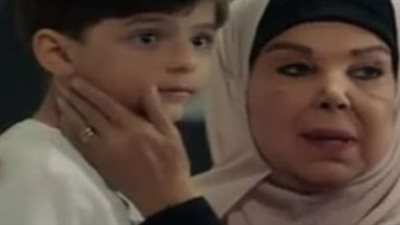 الطفل آدم وهدان يعلن سلامته من فيروس كورونا بعد مخالطة رجاء الجداوي (فيديو)