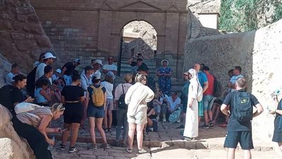 من مختلف دول العالم.. السياح يقبلون على مدينة سانت كاترين للاحتفال باليوم العالمي للعمل الإنساني