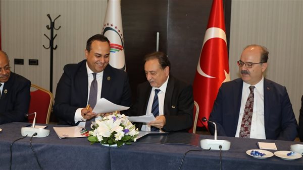 السبكي وعطار 