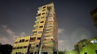 تسكين 15 أسرة من قاطني العقار المائل بمصر القديمة في مدينة معًا وبدء إزالته اليوم