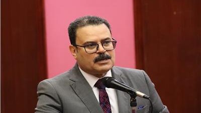 هل يمكن لطلاب وطالبات الثانوية الأزهرية الالتحاق بالتمريض والكليات العسكرية؟.. نائب رئيس الجامعة يوضح