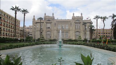 جامعة عين شمس توضح شروط التحويلات إلى كلية الطب البيطري للعام الدراسي الجديد 