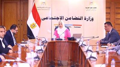 وزيرة التضامن توجه بتطوير المركز النموذجي للمكفوفين لحماية ذوي الإعاقات البصرية
