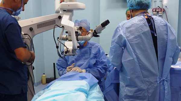 اجراء عمليات للعيون