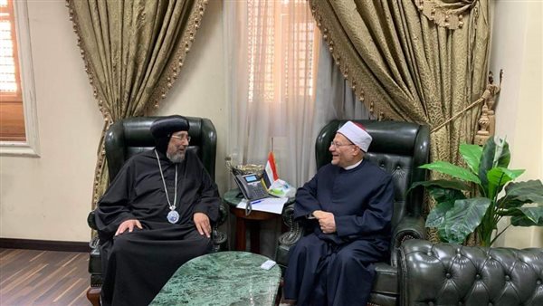 الأنبا ارميا ومفتي