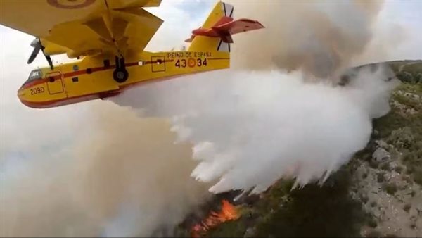 .الحرائق تستمر ورجال