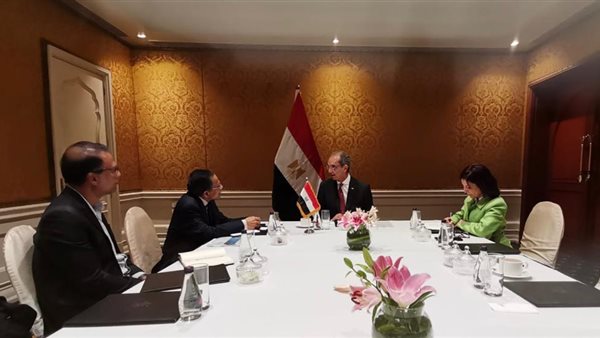 وزير الاتصالات ونظيره