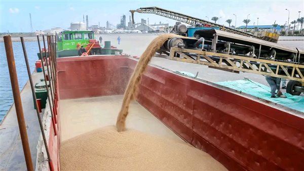 ميناء دمياط 