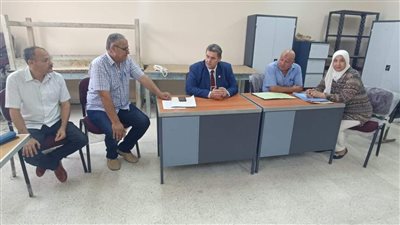 وكيل تعليم شمال سيناء يتابع توزيع أسئلة امتحانات الثانوية العامة الدور الثاني 