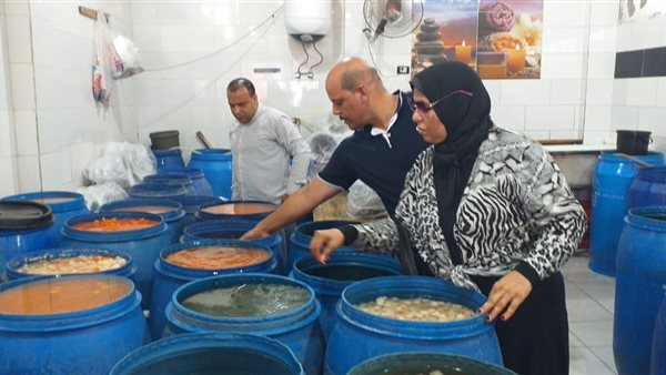 ضبط 2 طن مخللات