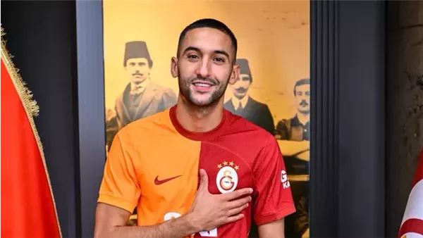 حكيم زياش لاعب نادي